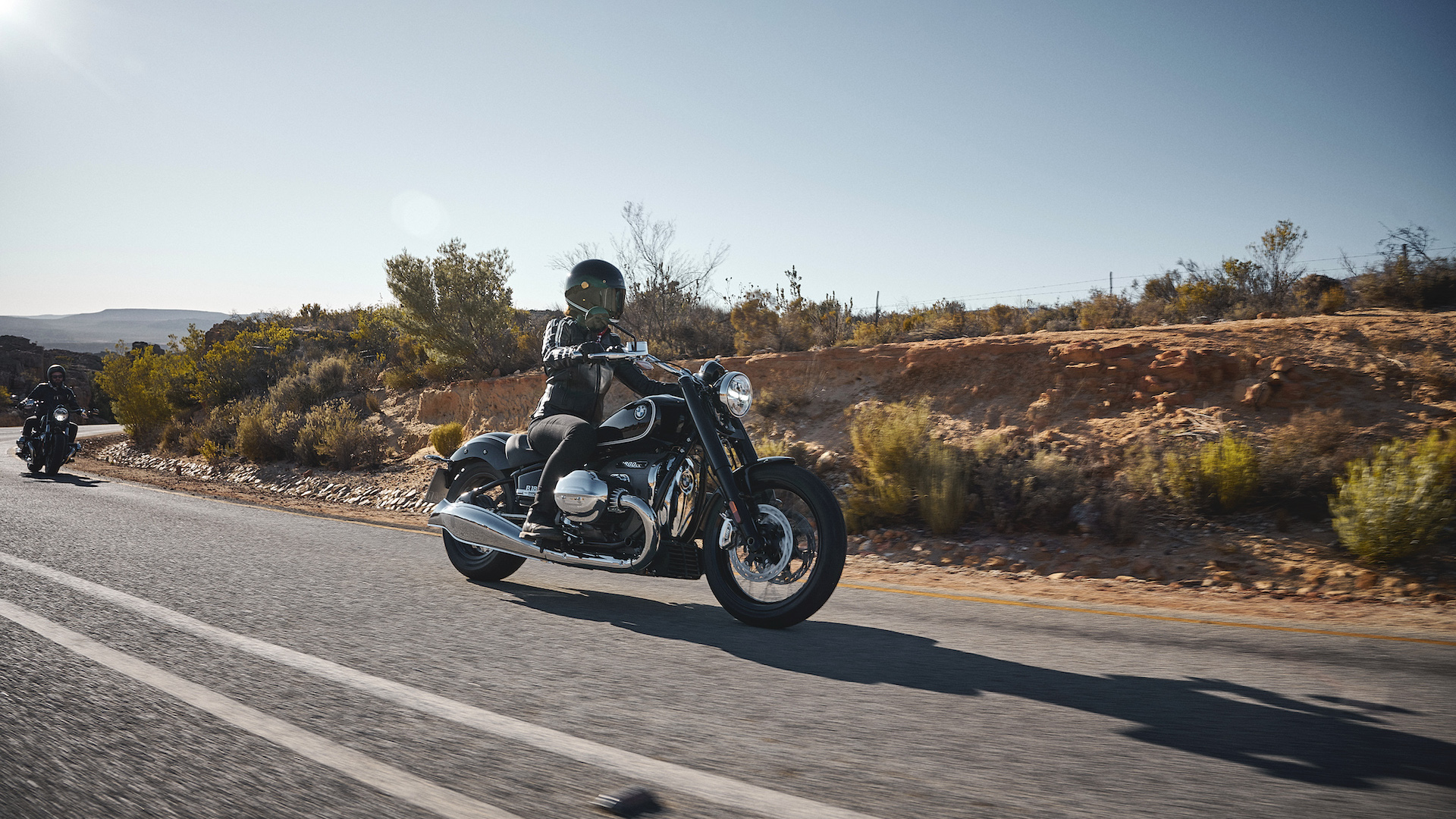 BMW Unveils New R 18 and it’s… OK, I Guess