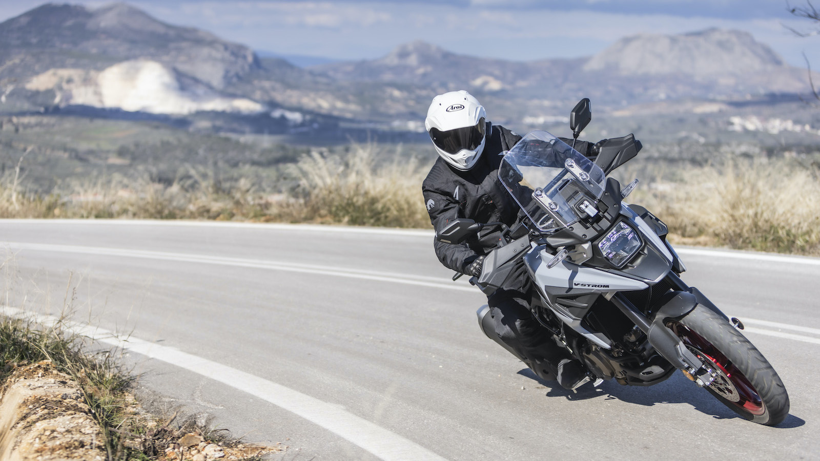 2023 Suzuki V-Strom 1050/1050DE – Ride Review Round-Up